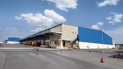 應用于彩鋼瓦翻新的帶銹轉化劑，讓翻新更省力